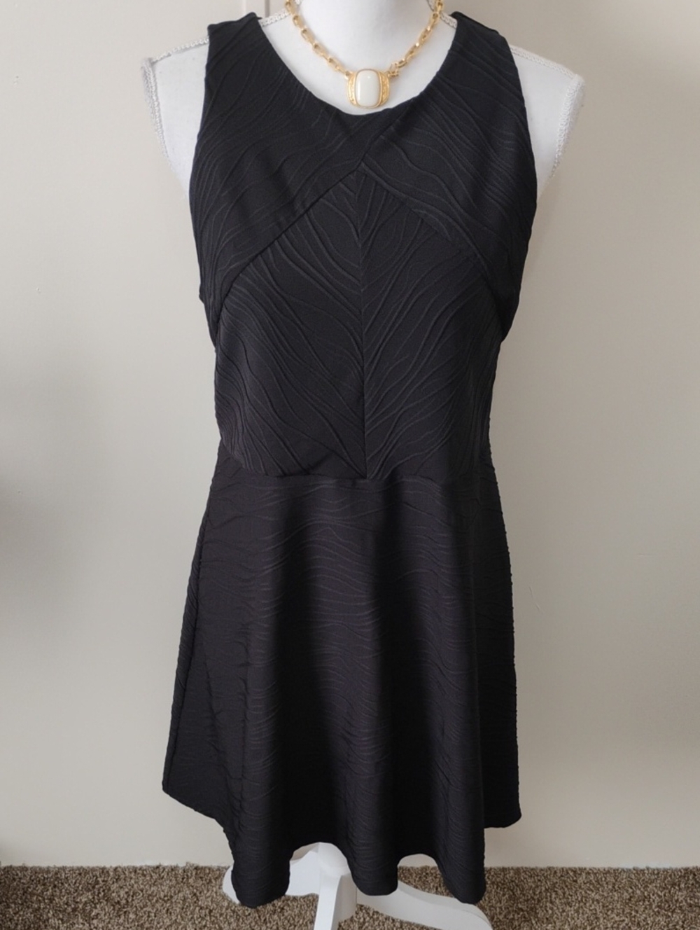 Xhilaration Black Textured Sleeveless Midi Dress